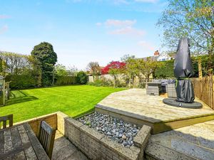 Photo 16- click for photo gallery